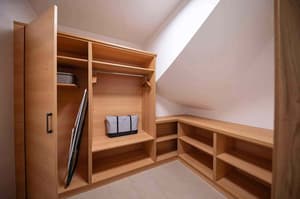 thumbnail: Wardrobe
