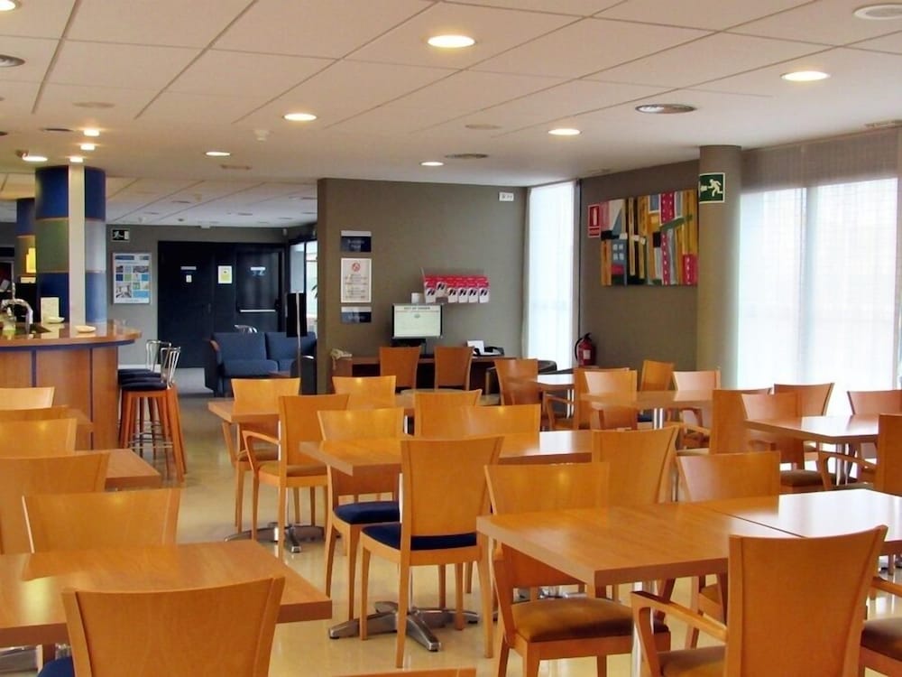 Restaurant-cafeteria