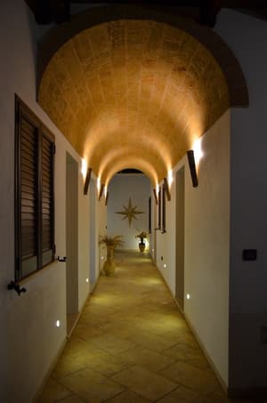 thumbnail: Hallway