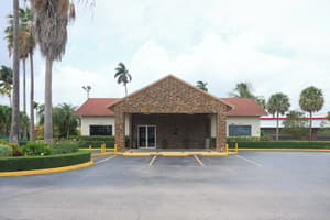thumbnail: Front of property