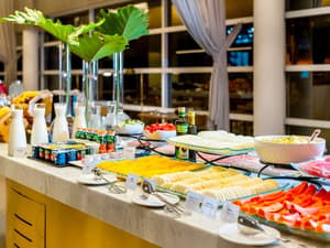 thumbnail: Breakfast area
