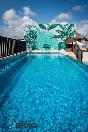 thumbnail: Rooftop pool