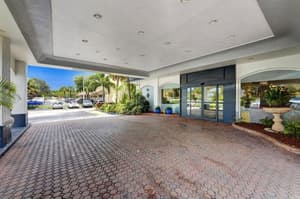 thumbnail: Front of property