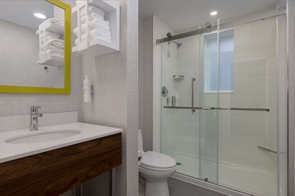 Bathroom shower