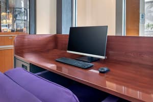 thumbnail: Business center