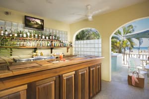 thumbnail: Bar (on property)