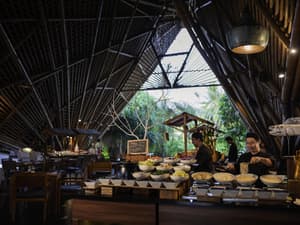 thumbnail: Restaurant