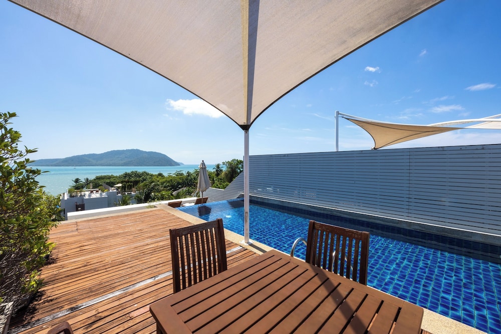 Beach/ocean view