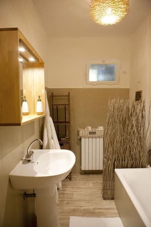 thumbnail: General view