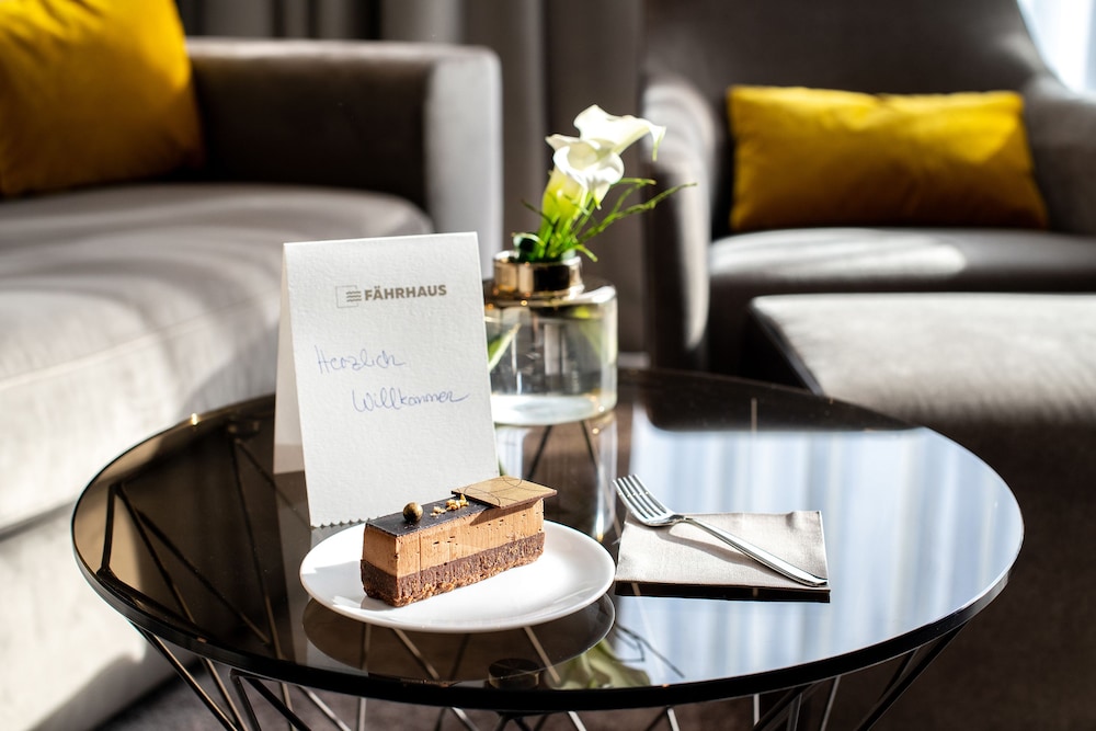 Room service - dining