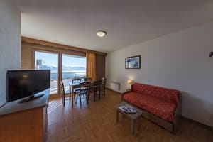 thumbnail: Living room