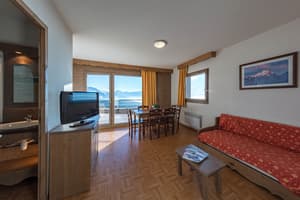 thumbnail: Living room
