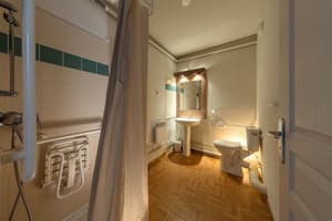 thumbnail: Bathroom