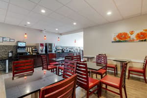 thumbnail: Breakfast area