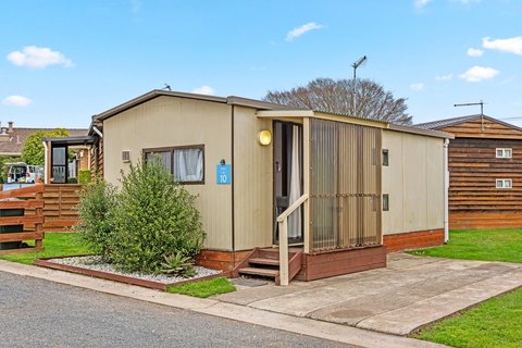 Economy Cabin Slps 4 (734)