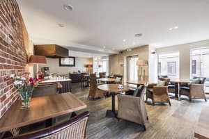 thumbnail: Breakfast area