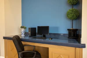 thumbnail: Business center
