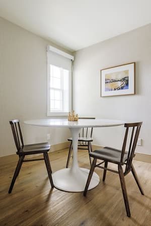 thumbnail: In-room dining