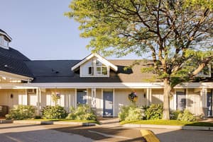 thumbnail: Exterior
