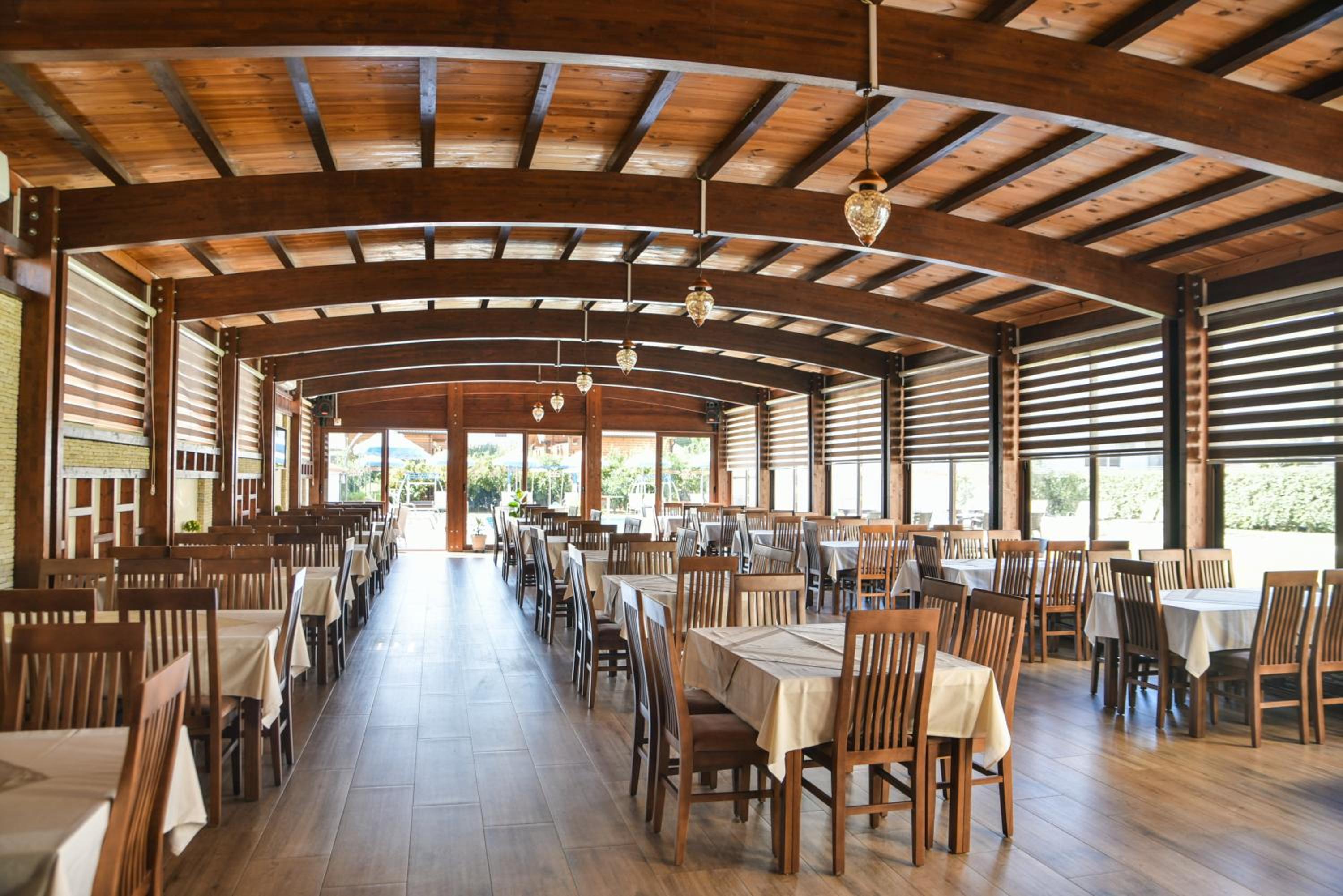 Restaurant-cafeteria