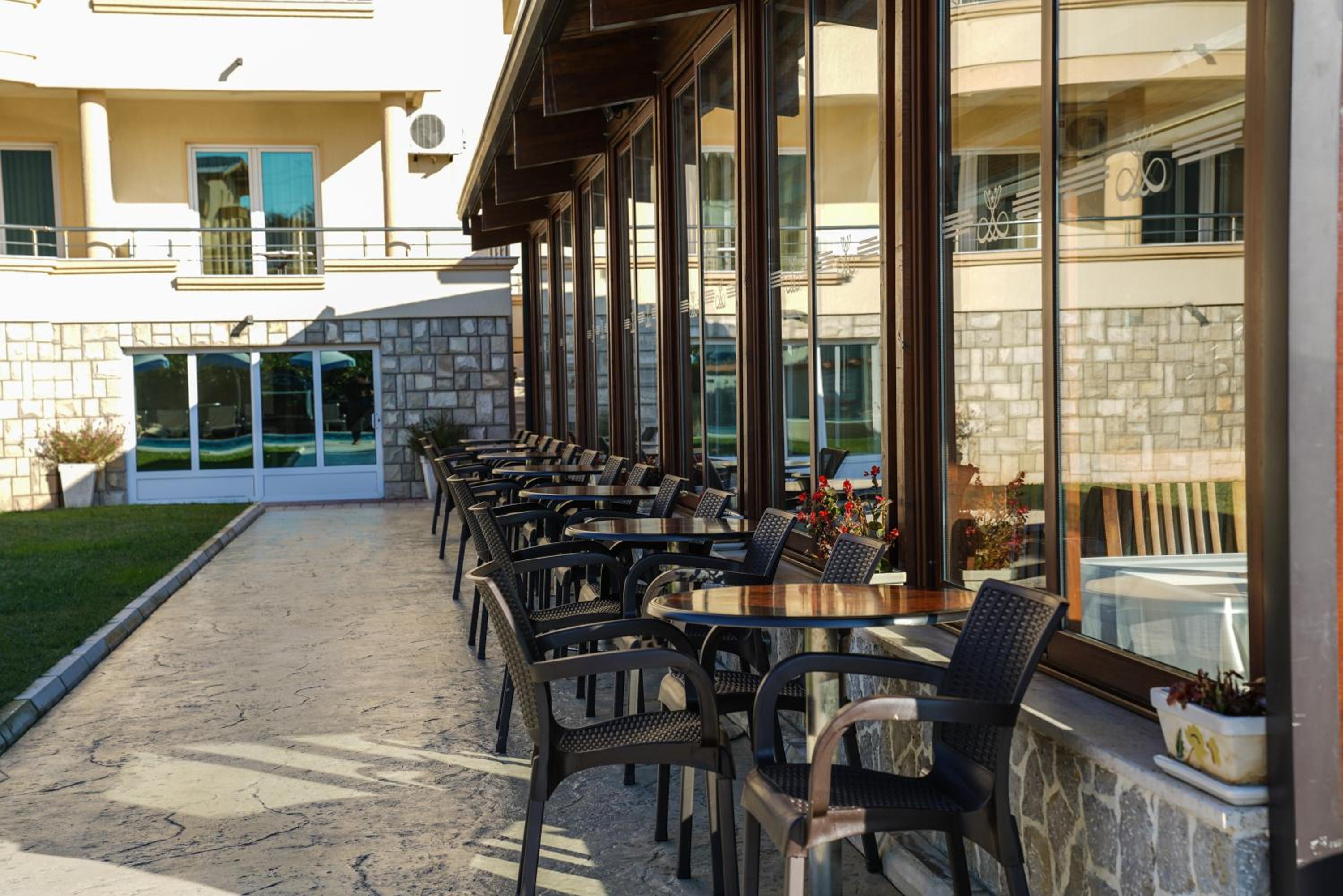 Restaurant-cafeteria