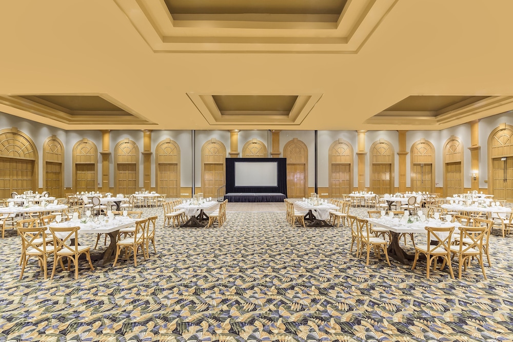 Banquet hall