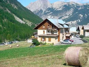 Saint Veran thumbnail