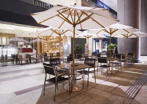 thumbnail: Outdoor dining