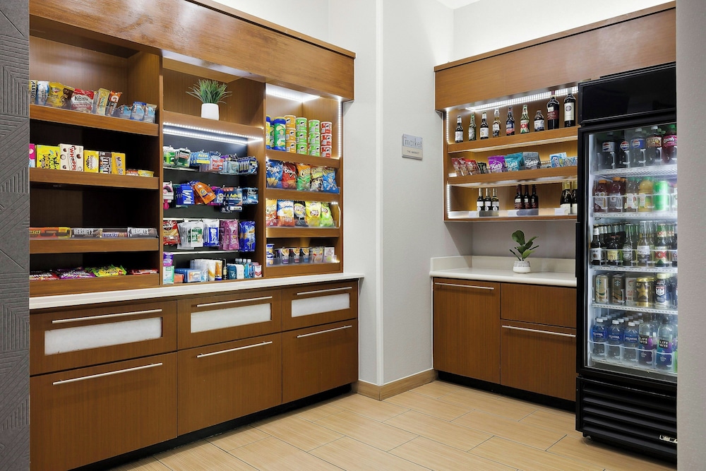 Snack bar