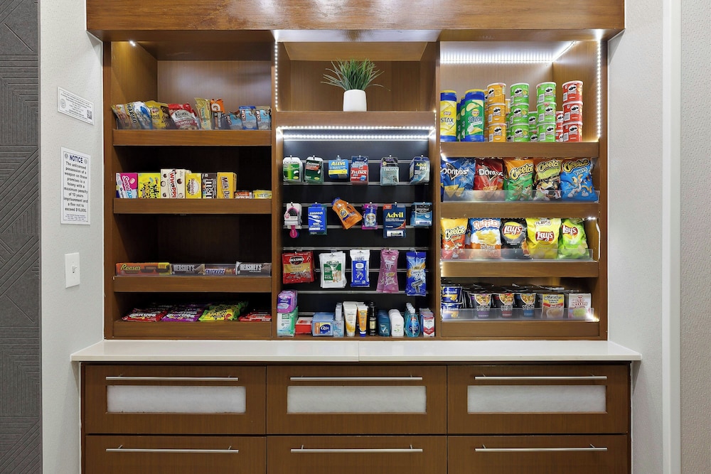 Snack bar