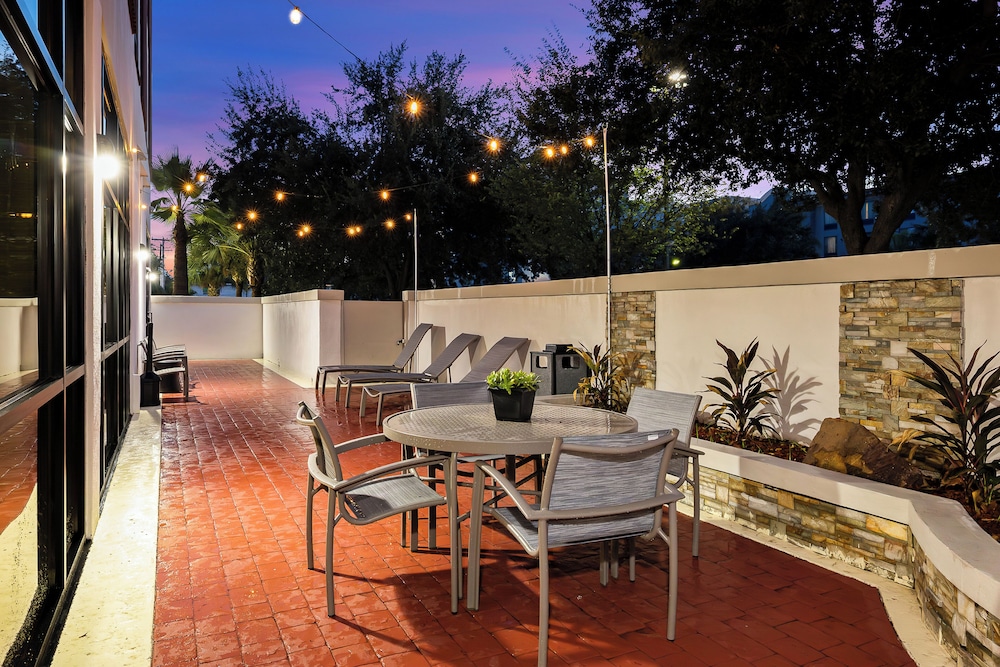 Sundeck