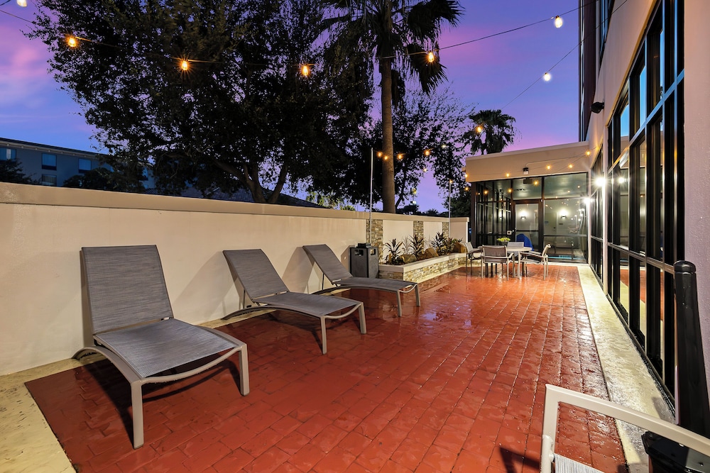 Sundeck