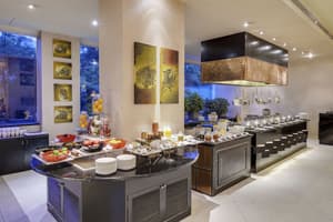 thumbnail: Breakfast area