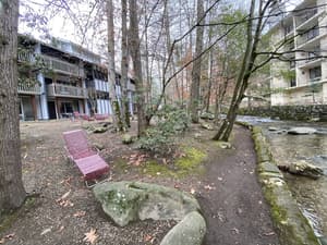 thumbnail: Exterior