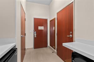 thumbnail: Room amenity
