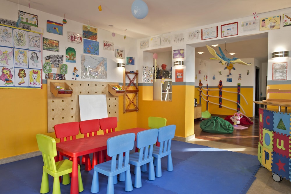 Children's play area - indoor