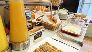 thumbnail: Breakfast area