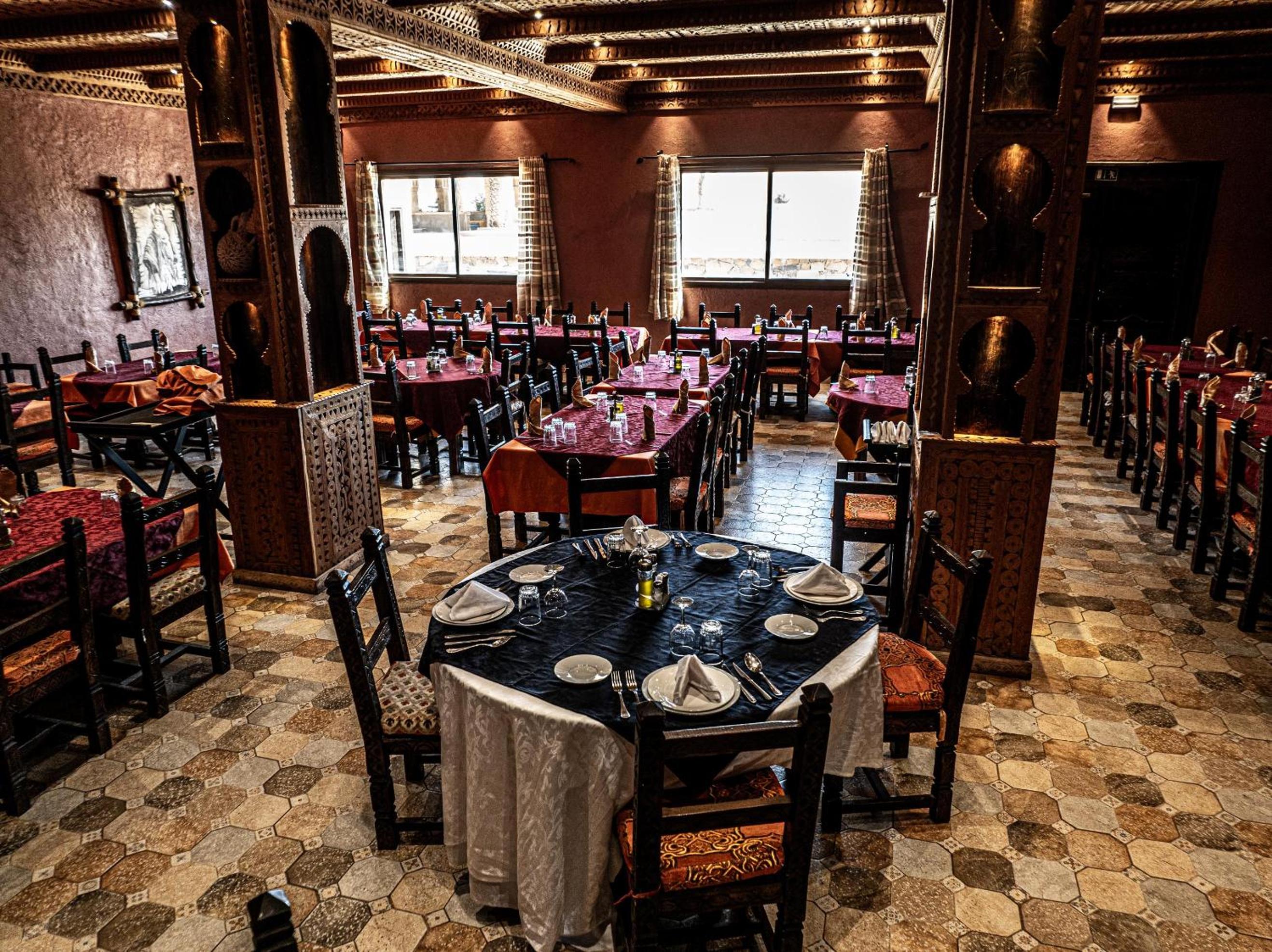 Restaurant-cafeteria