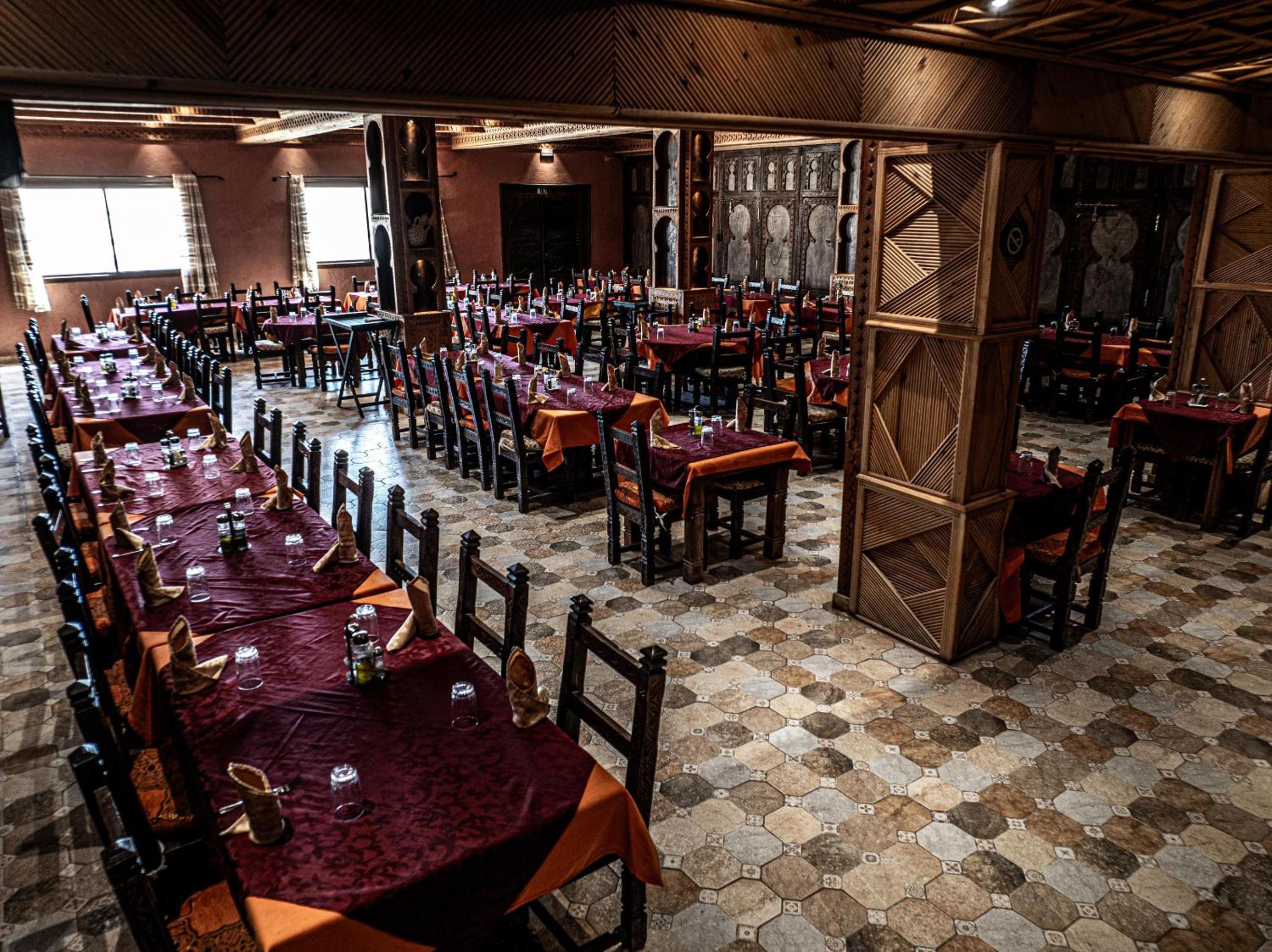 Restaurant-cafeteria