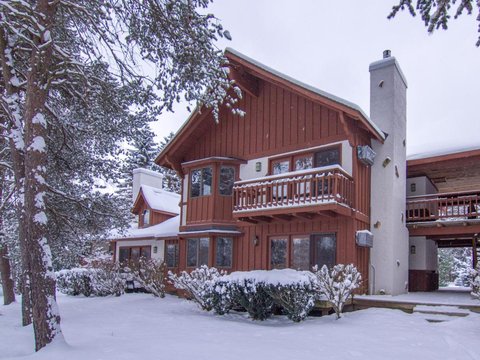 Exterior Lodging