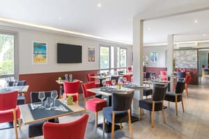thumbnail: Restaurant