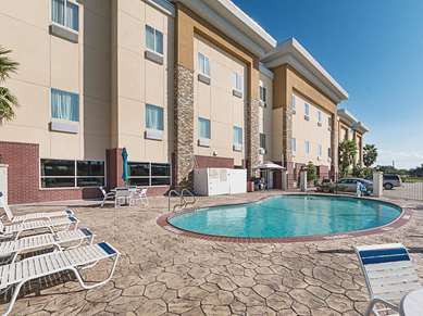 Pool,On-Site,Property Amenity,Recreation