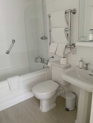 thumbnail: Bathroom