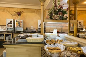 thumbnail: Restaurant