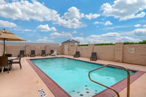 thumbnail: Pool