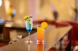 thumbnail: Bar (on property)