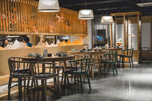 thumbnail: Restaurant