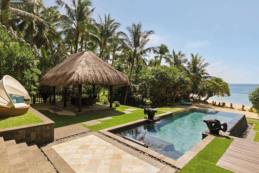 Private pool