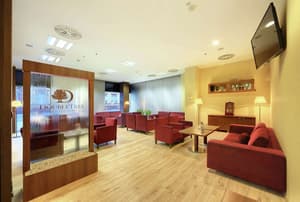 thumbnail: Bar (on property)