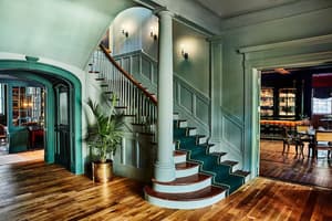 thumbnail: Interior entrance